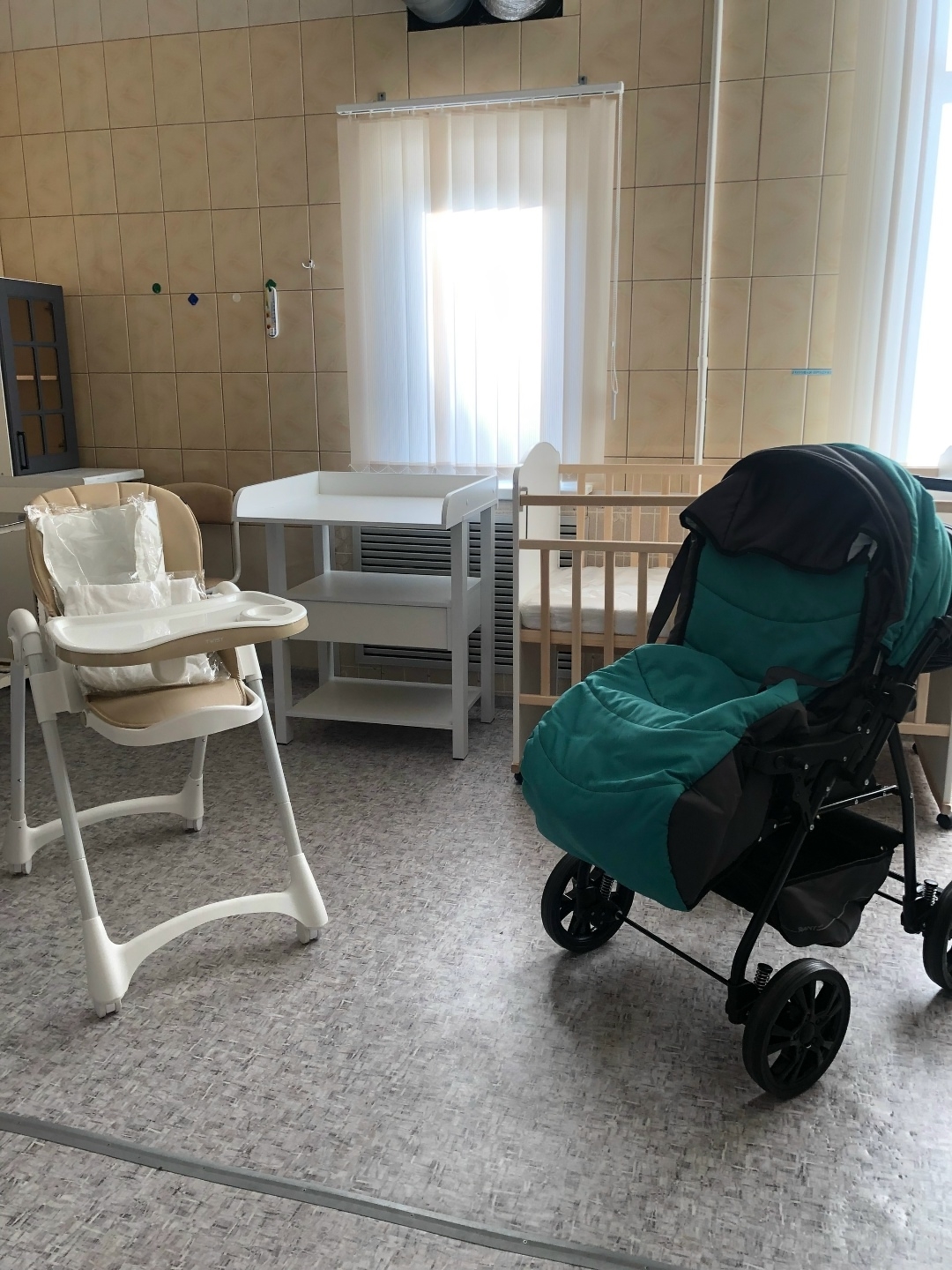 В Комплексном центре социального обслуживания населения п. Чагода (ул. Школьная, 23) работает пункт проката вещей для новорожденных и детей до трёх лет.